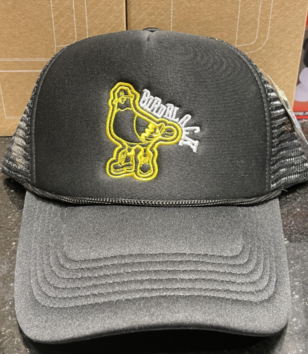 Black yellow Birdblock hat with Pin