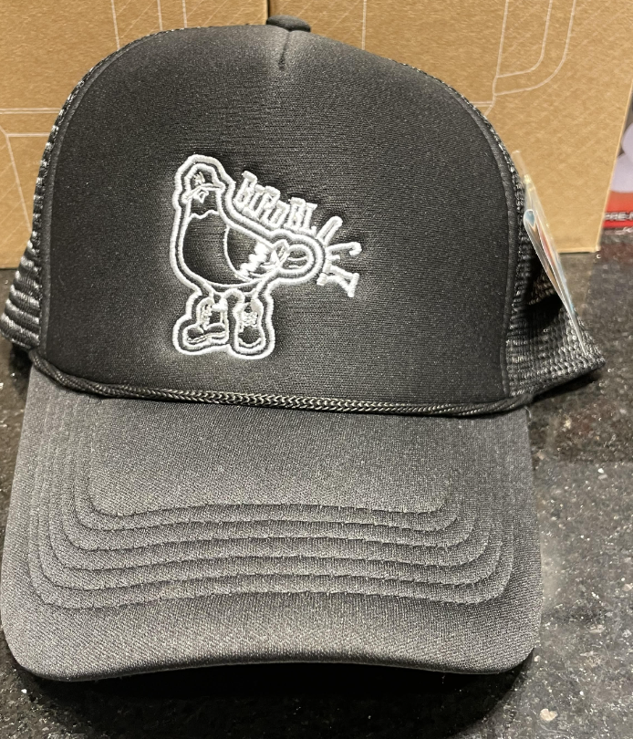 Black Birdblock hat with Pin